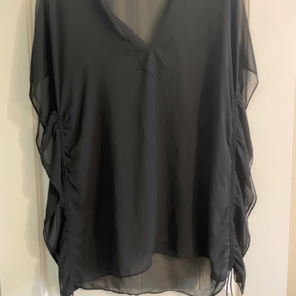 Cover-up - Picture 2 of 3